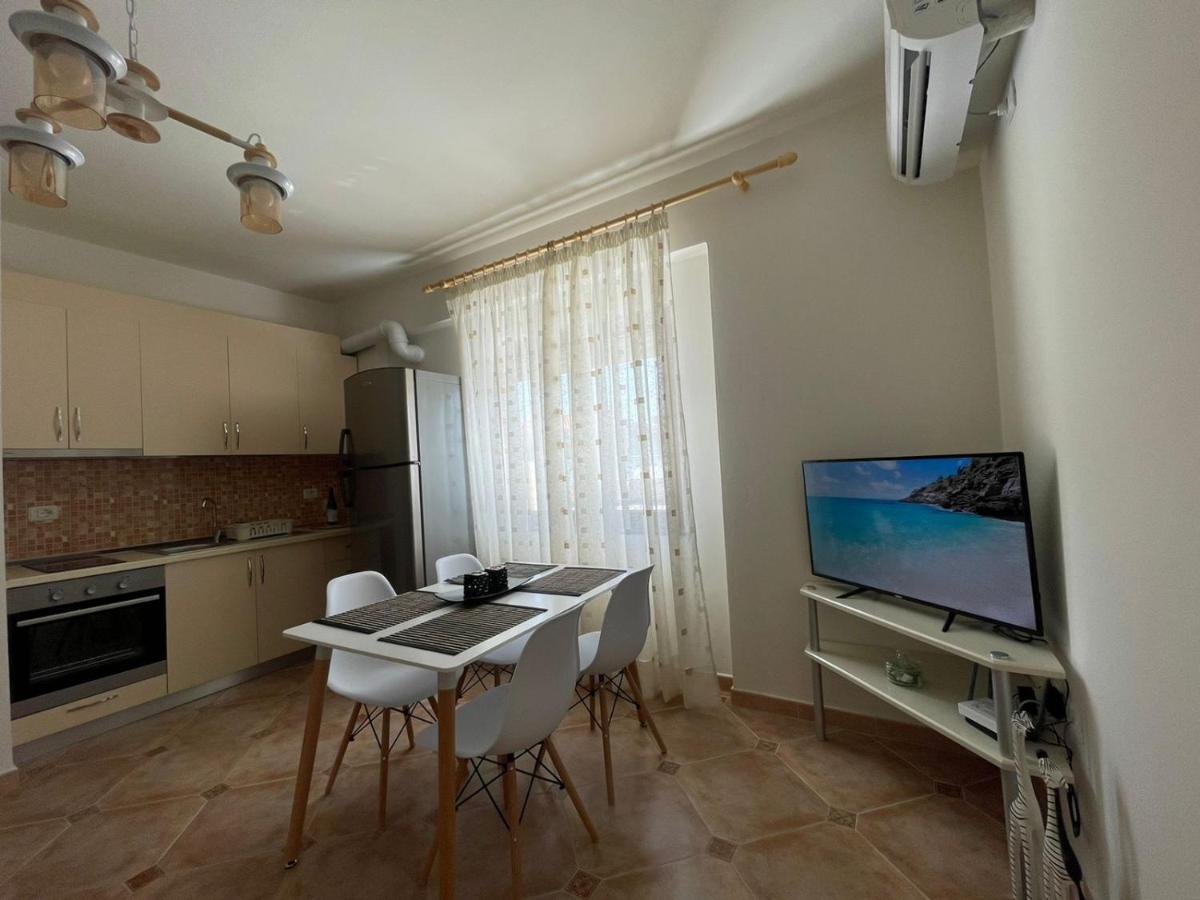 The Rooftop Vlore Exterior photo